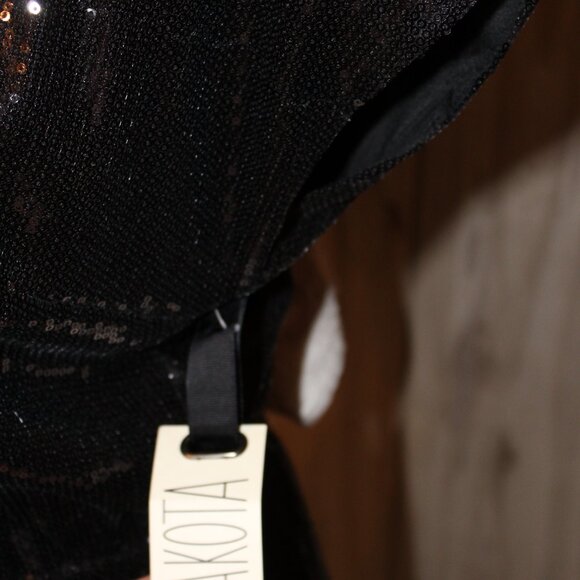 DRESS BB Dakota by Steve Madden Little Black Sequin Cocktail Size Small NWT's - Picture 5 of 15